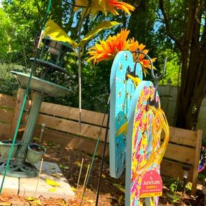 Two pairs of Flip Flops